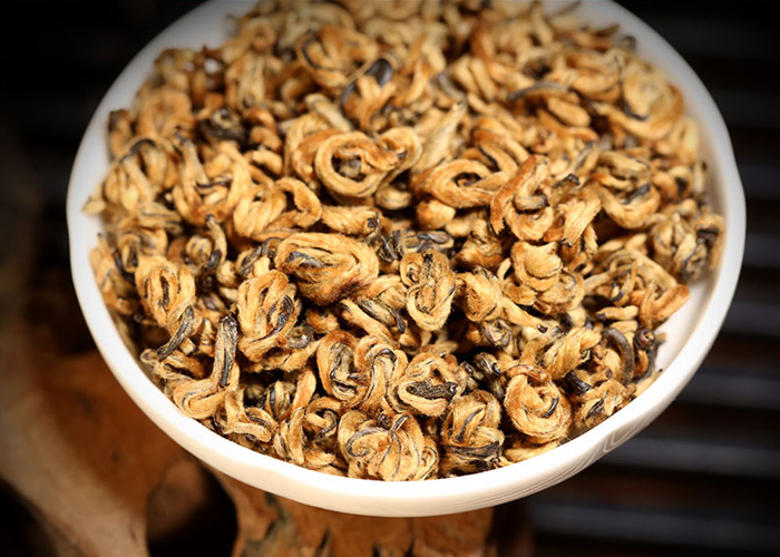 Dian Hong Golden Aromatic Snail