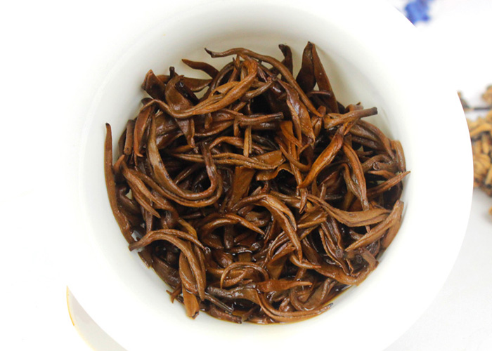 Dian Hong Golden Aromatic Snail