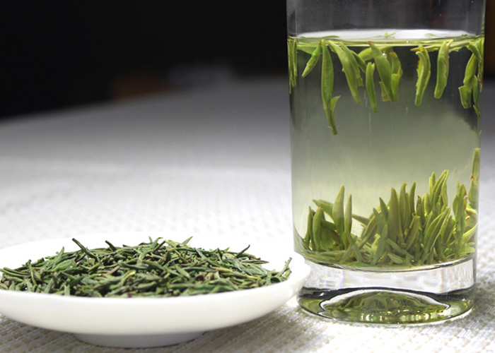 Qian Dao Yin Zhen (Silver Needle) Green Tea
