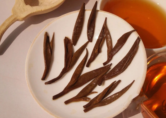 Yunnan Dian Hong Jin Zhen (Golden Needle)