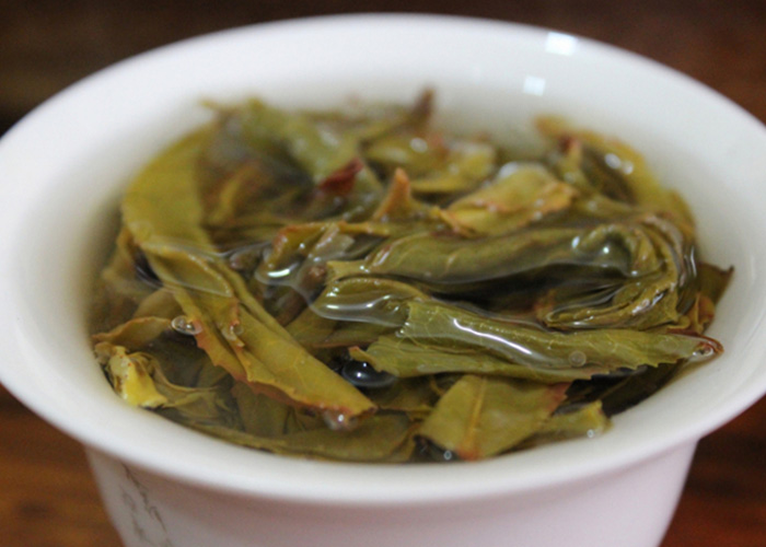 Bai Ji Guan (White Rooster Crest) Rock Oolong