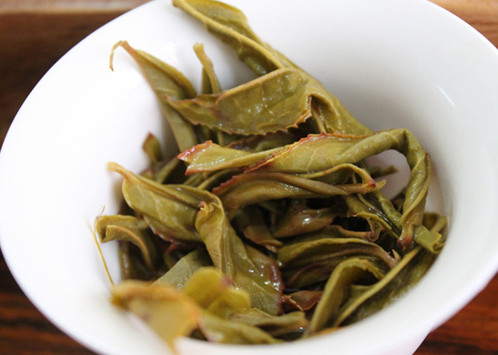 Bai Ji Guan (White Rooster Crest) Rock Oolong